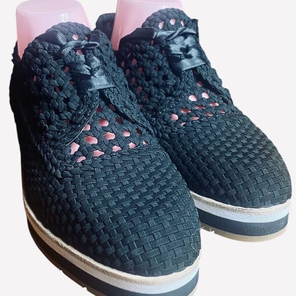 Donald Pliner Women's Sz 9 Napoli Crepe Elastic Tie Wedges Black - Picture 2 of 10